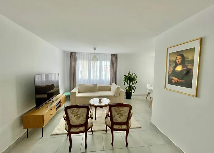 Appartement Chaleureux En Centre-Ville
